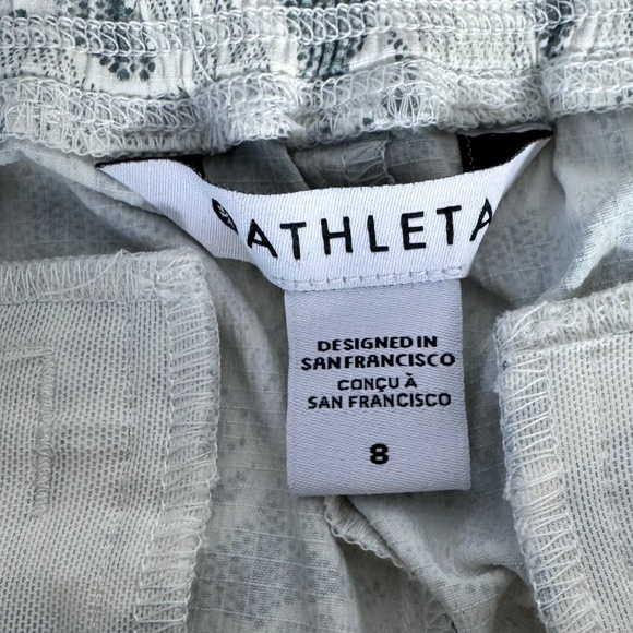 Athleta Trekkie NWOT Convertible Hiking Pants Sz 8 - Picture 7 of 11